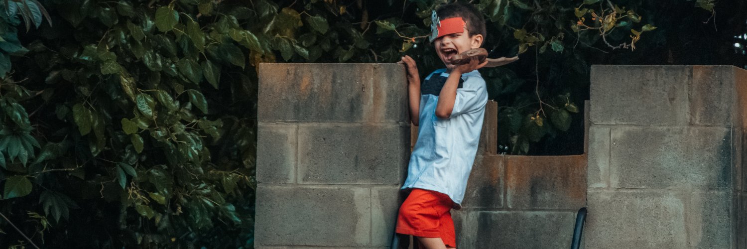 selenewer's profile banner image