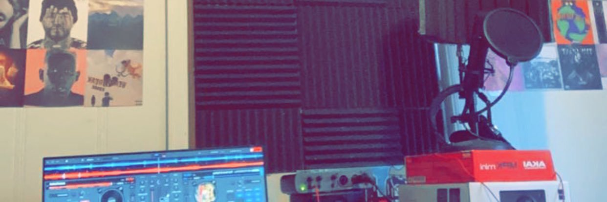 Vitaming6's profile banner image