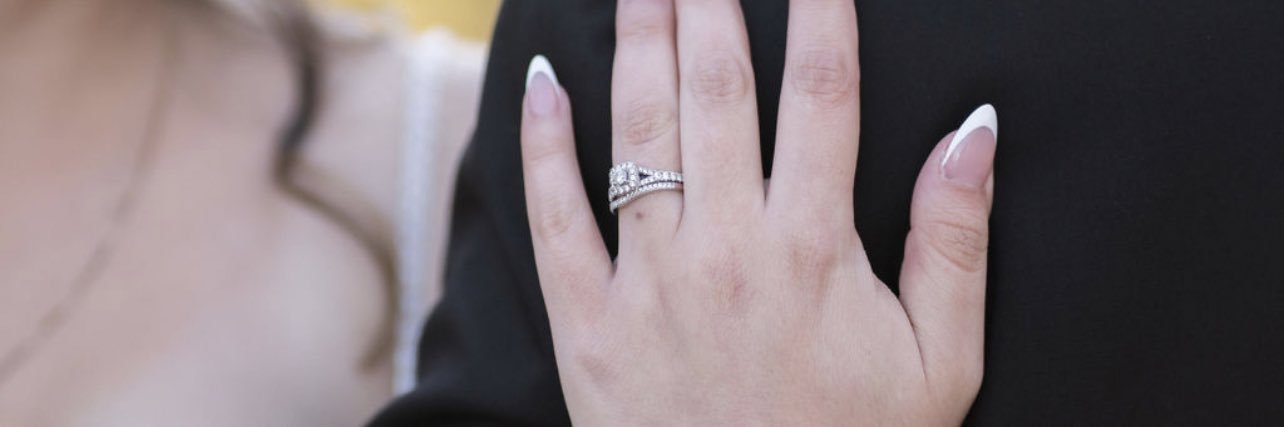 lovebryana's profile banner image