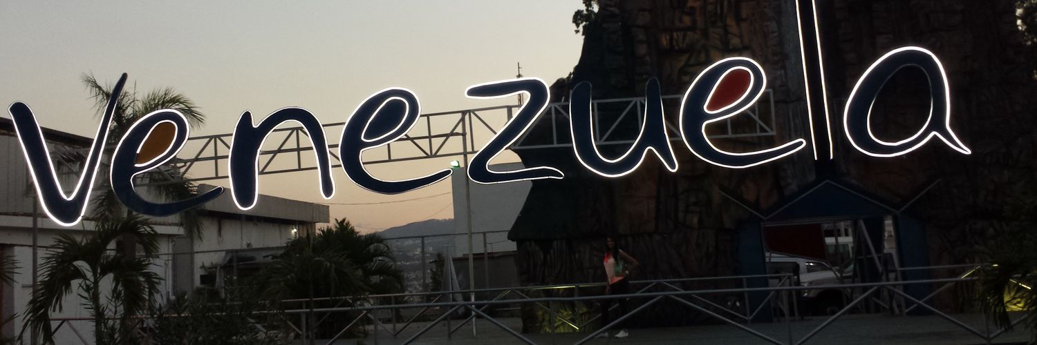 vanecgainza's profile banner image