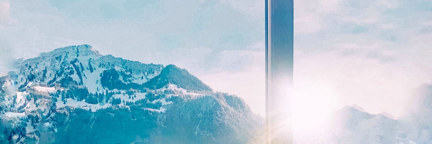 vina_tjoa's profile banner image