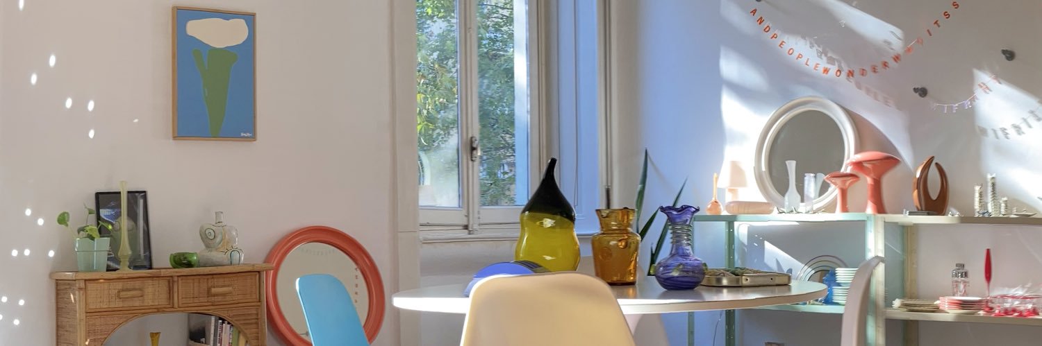 simoemme's profile banner image