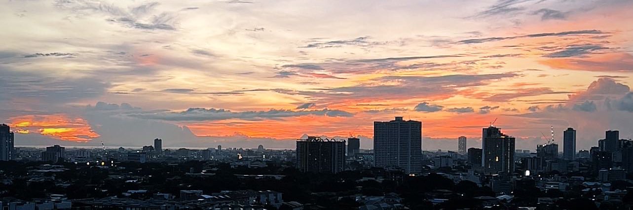 riannayoga's profile banner image