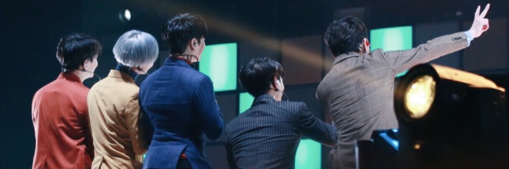 onew__5's profile banner image
