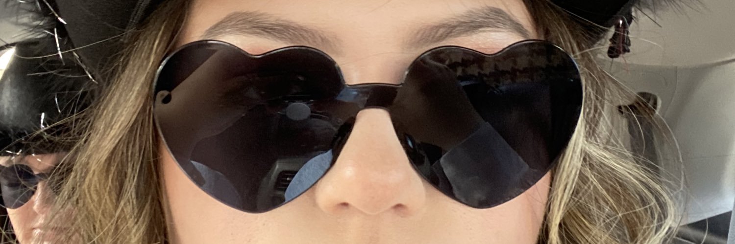 Clara_E_'s profile banner image