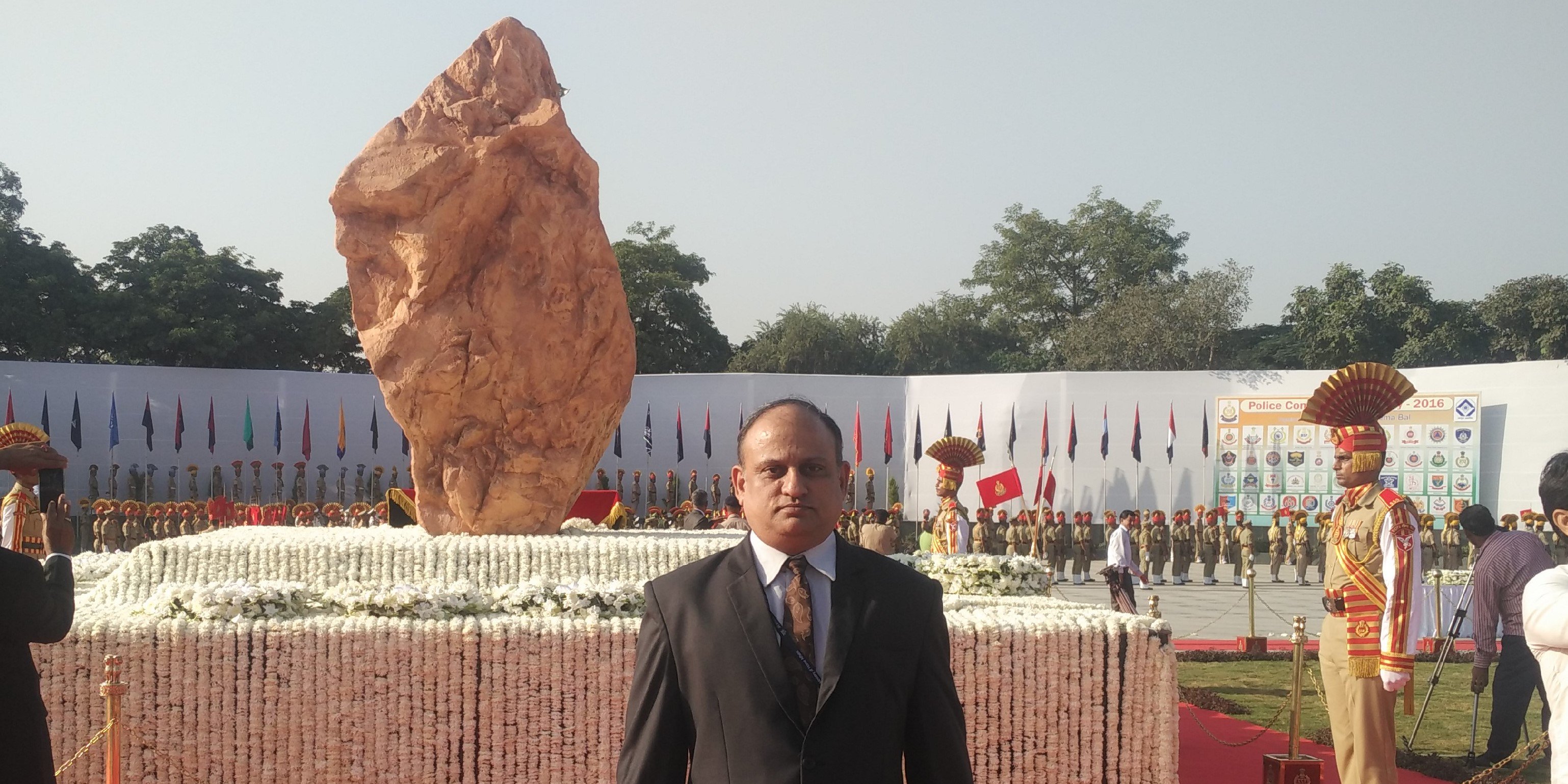 nikunjtyagi's profile banner image