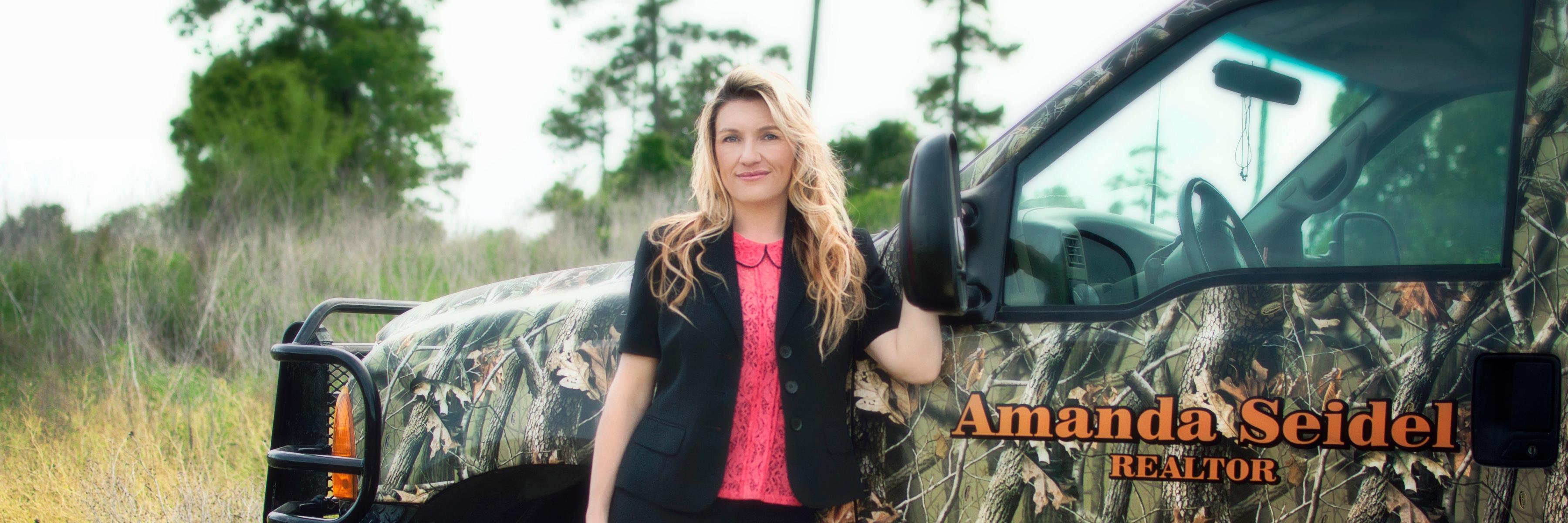 camochicky's profile banner image