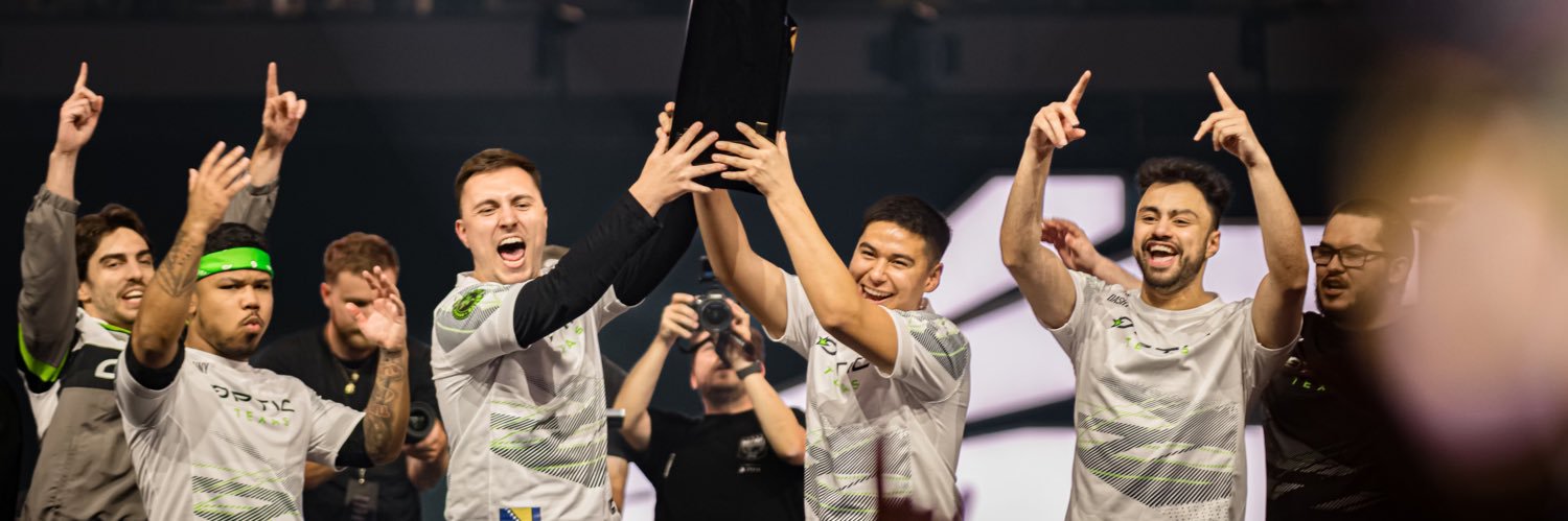 Teddward📸💻🎮 banner