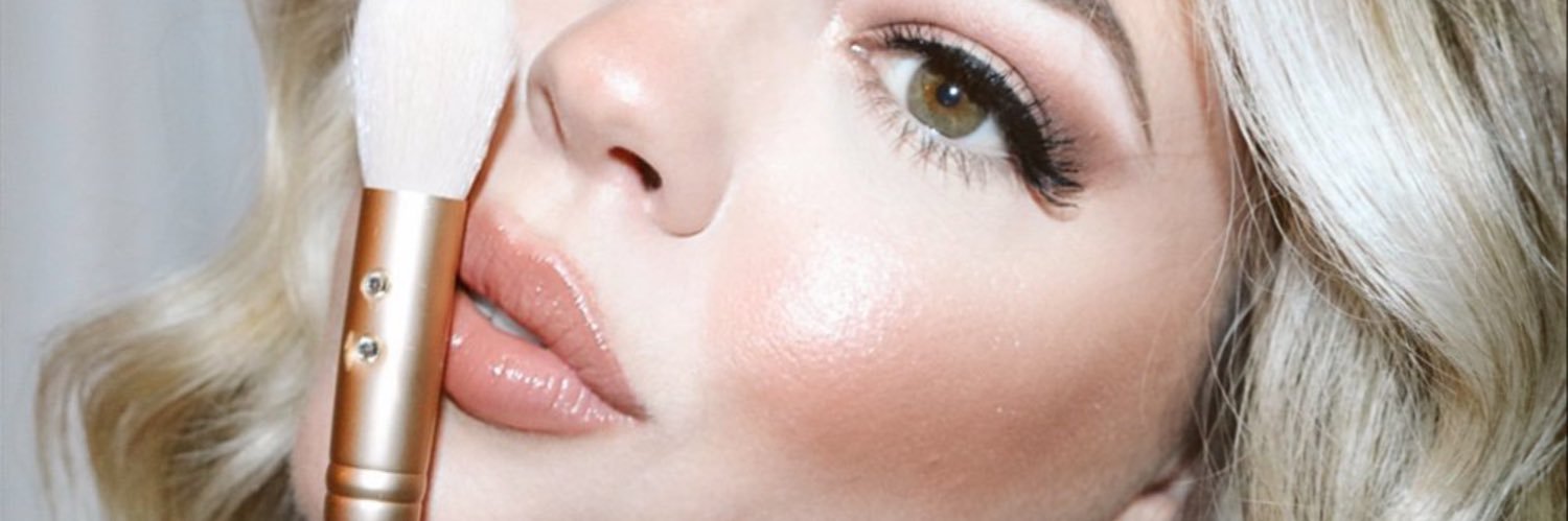 makeupbyabird's profile banner image