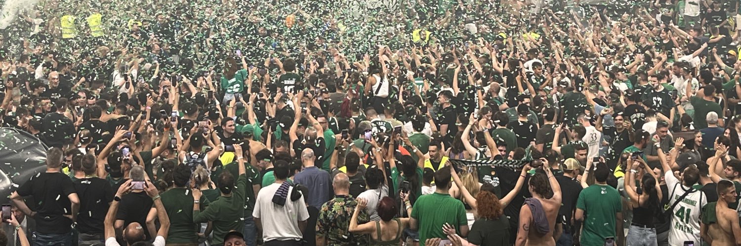 Maxi☘️🏀 banner