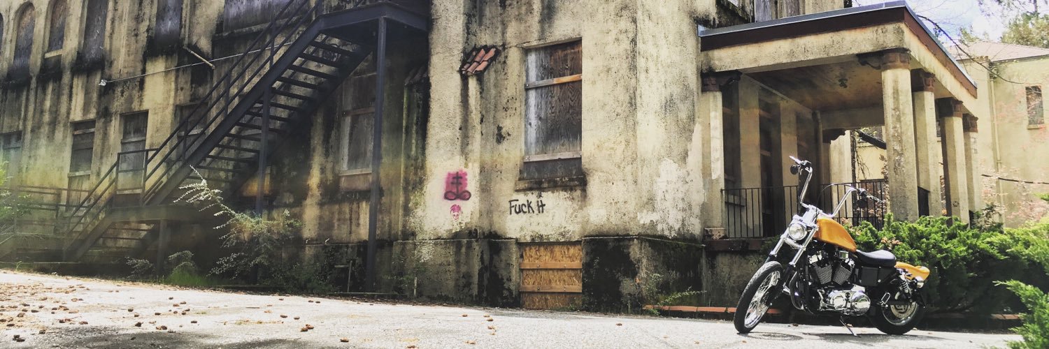 bookoo27's profile banner image