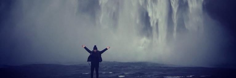 Andrea Elliott banner