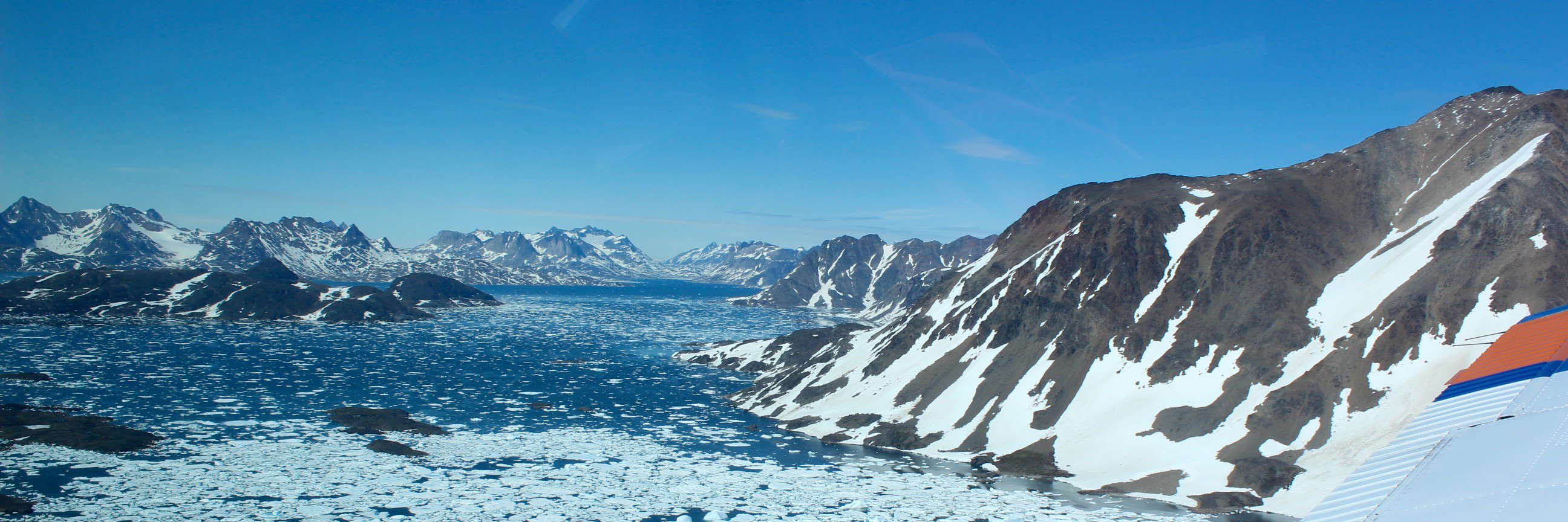 flyhenrik's profile banner image