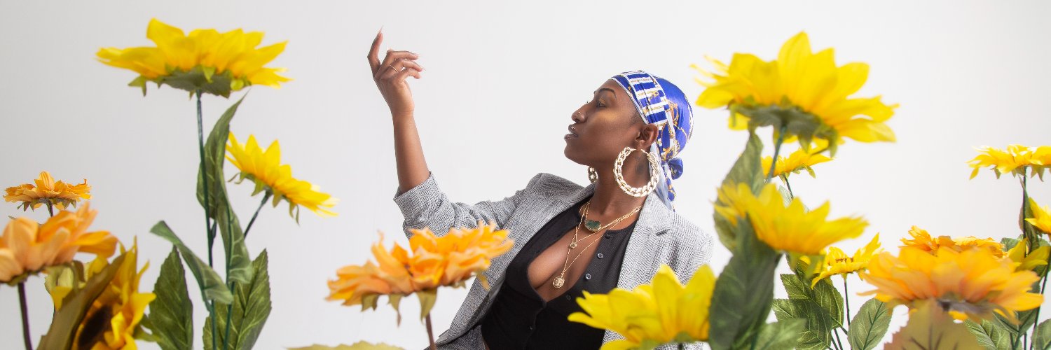 Nasja Moné banner