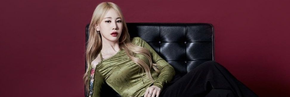 simkkung's profile banner image