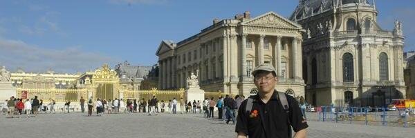 dr_charoen's profile banner image
