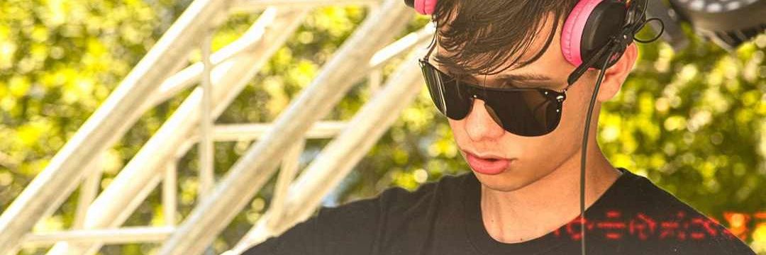 willimey1's profile banner image