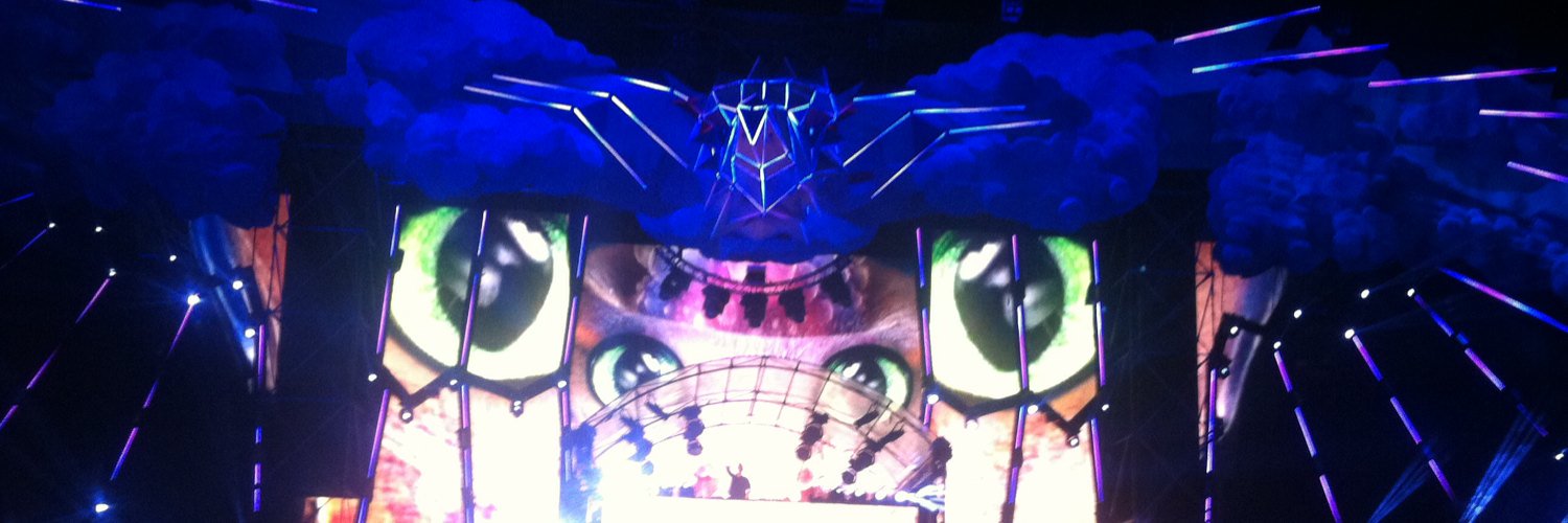 derifaishal's profile banner image