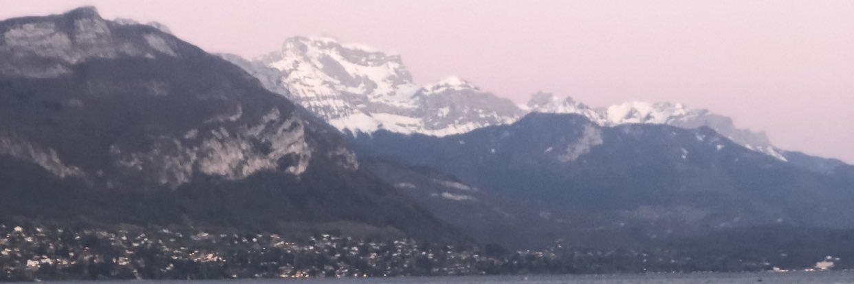 NoorR27's profile banner image