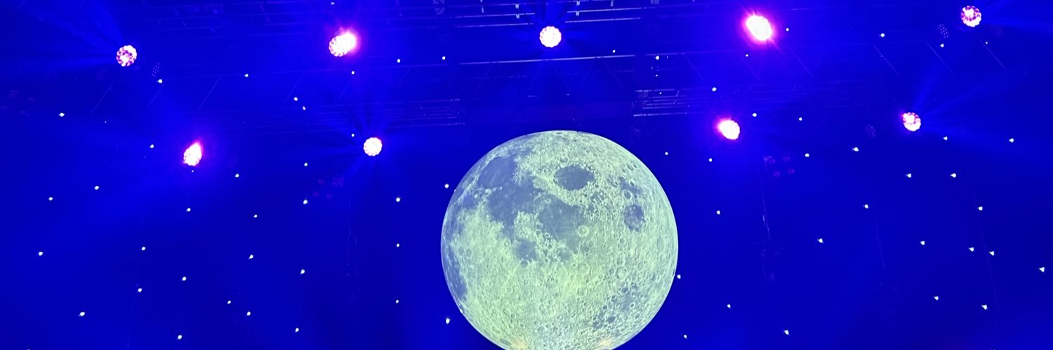 N_R0123A's profile banner image