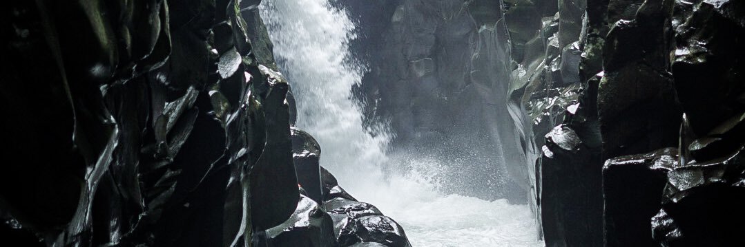 regiryandaa's profile banner image