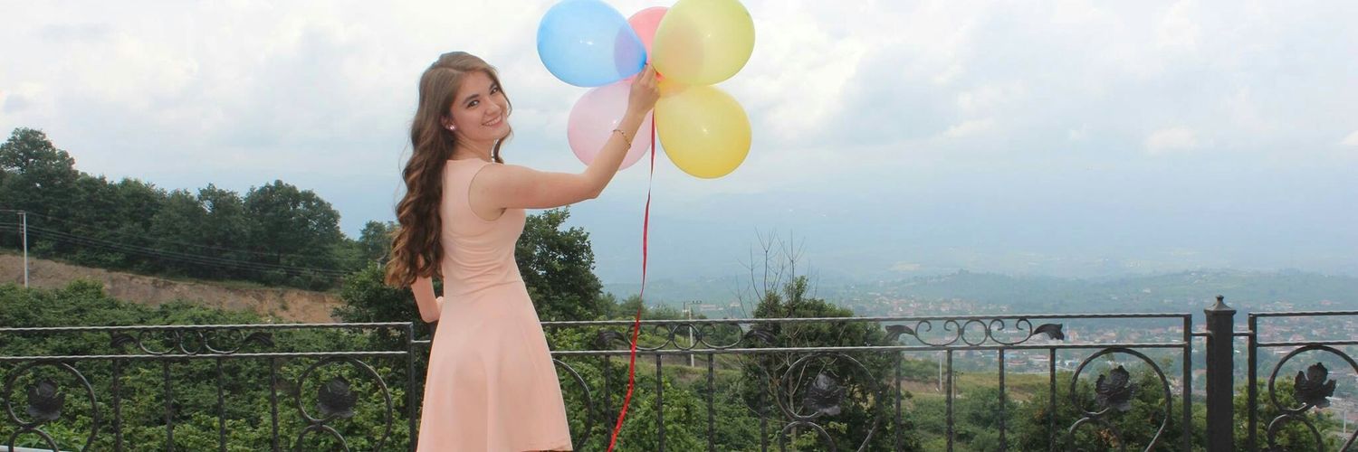 merve3493's profile banner image