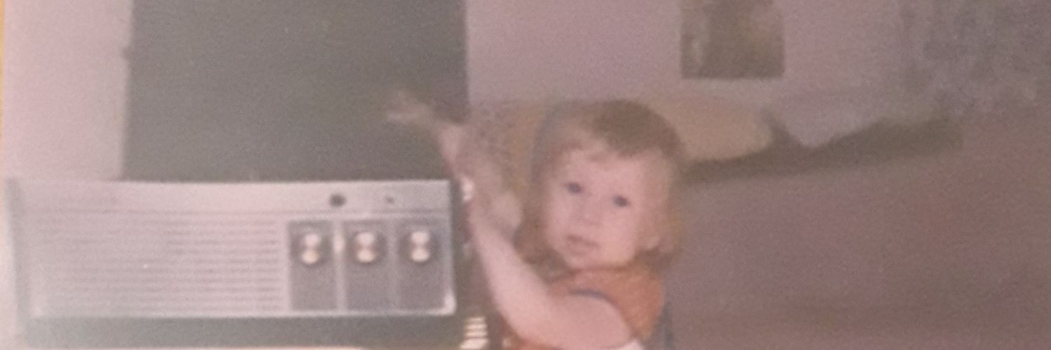 Twinkle Toes Tracy 🐭🐁📻🎹🎸📷🎶🛫 banner