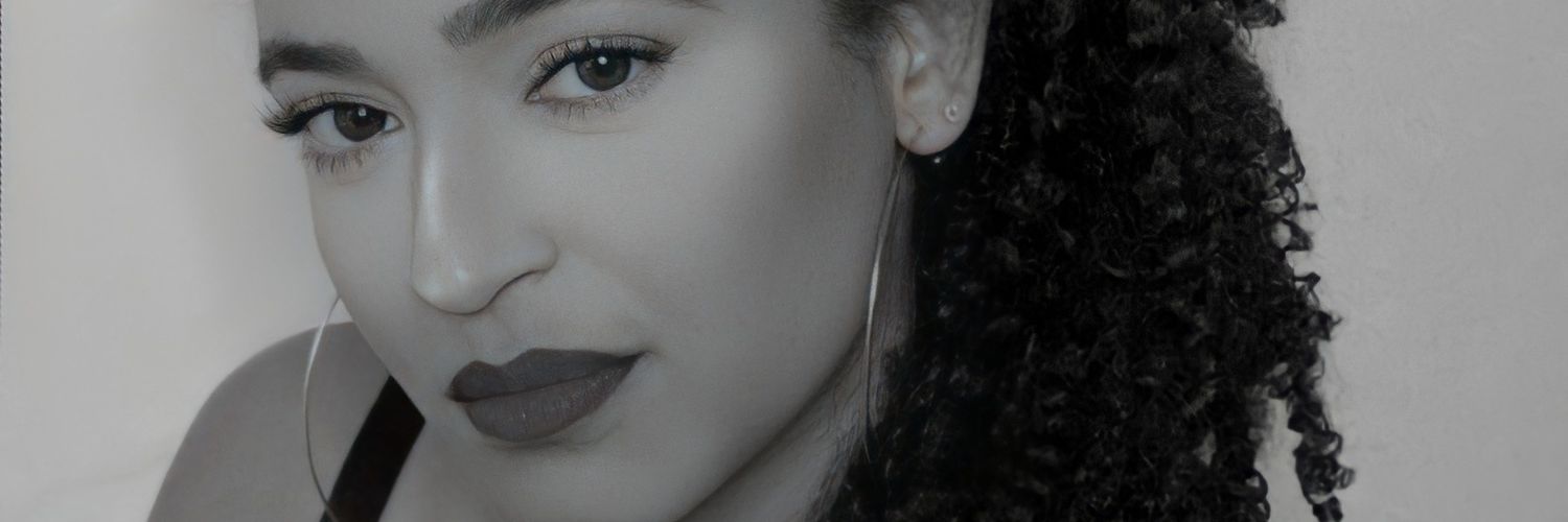 larimarcela's profile banner image