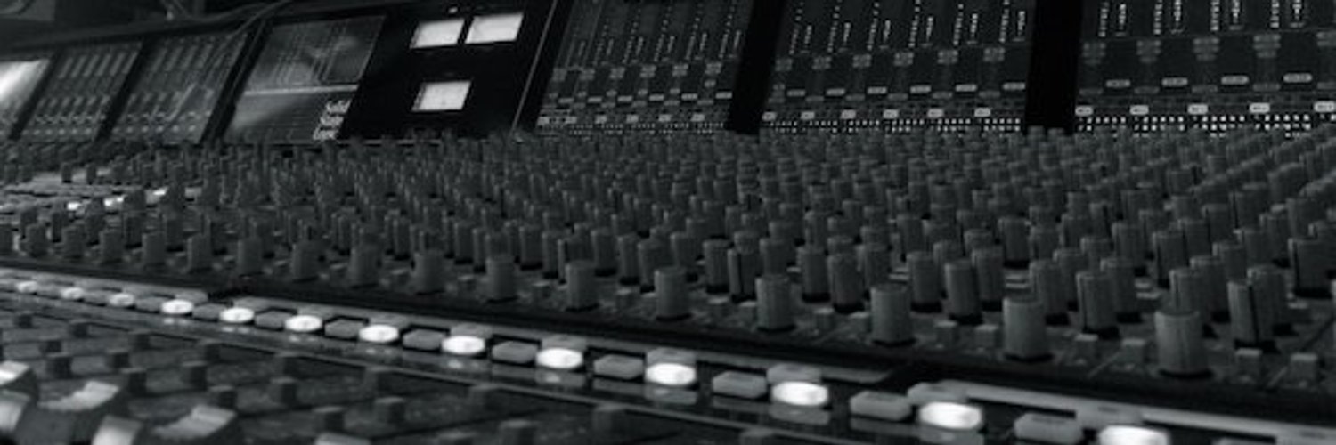oliverklenk's profile banner image