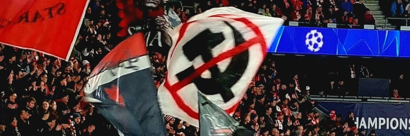 střihač banner