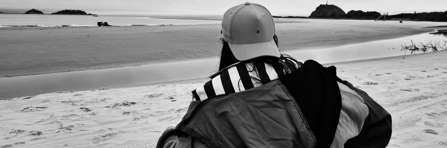 LauraTekis's profile banner image