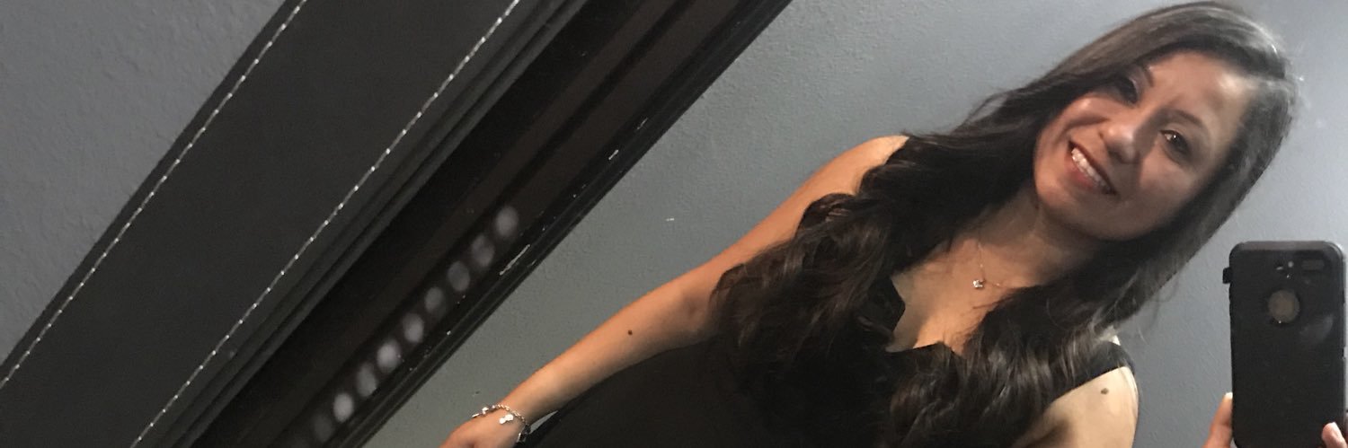 ZennyAlvarez's profile banner image