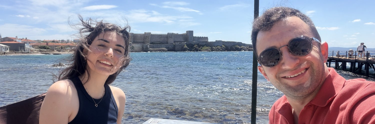 Yasnakbb's profile banner image