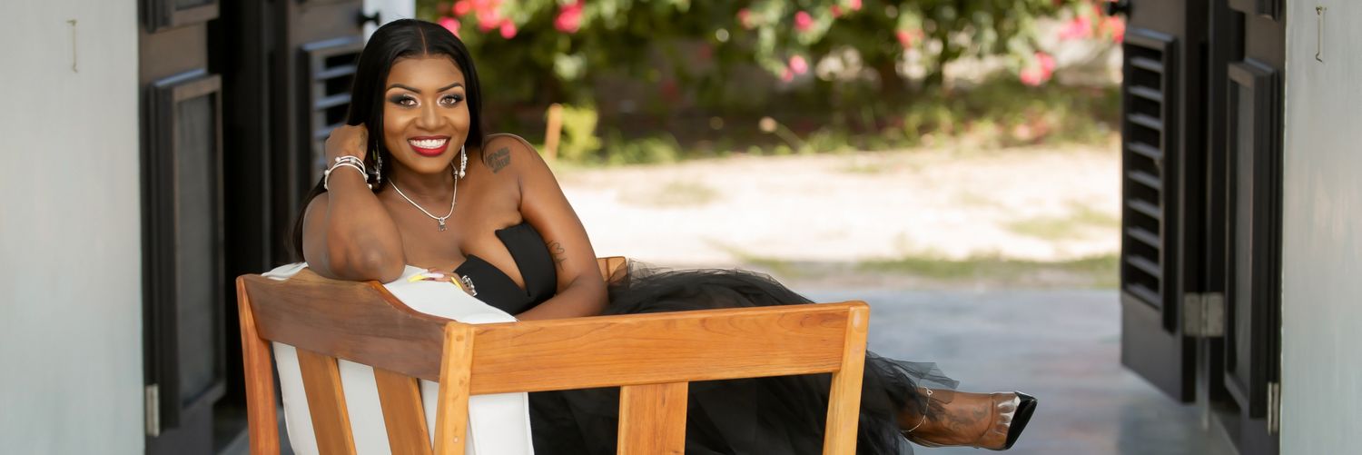 mizzanneke's profile banner image