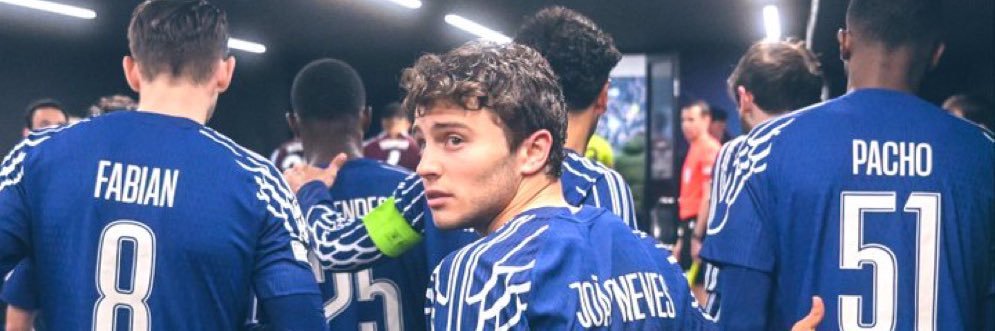 camvlz's profile banner image