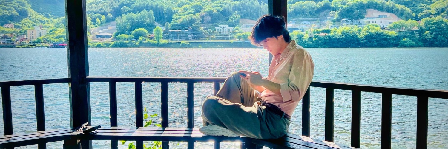 maxshineuy's profile banner image