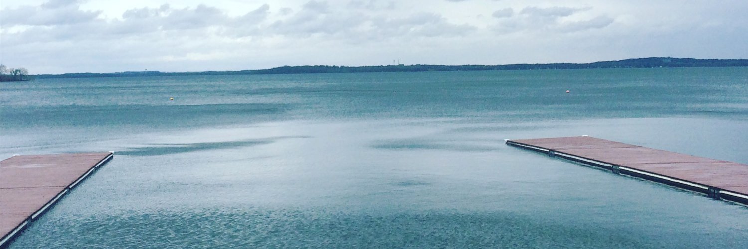 Taylor_Leachh's profile banner image