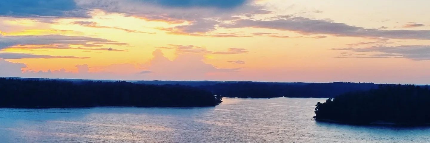 rhiconnolly's profile banner image