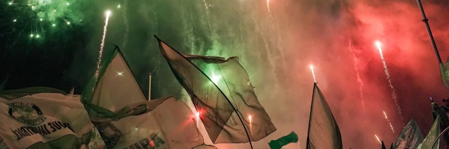 lariaa89's profile banner image