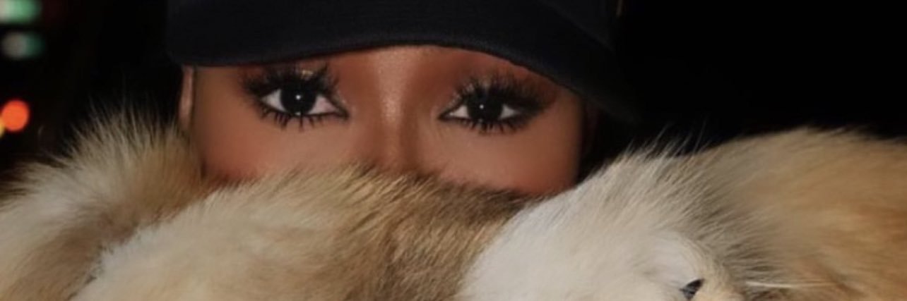LookatMone's profile banner image