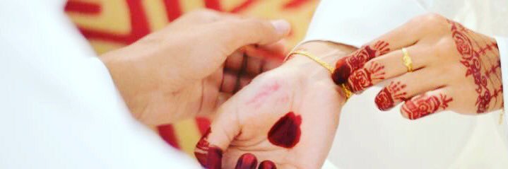 - banner