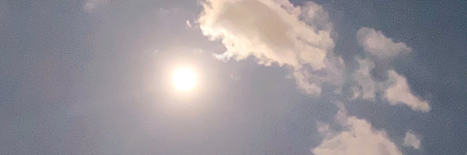 yumoachan's profile banner image