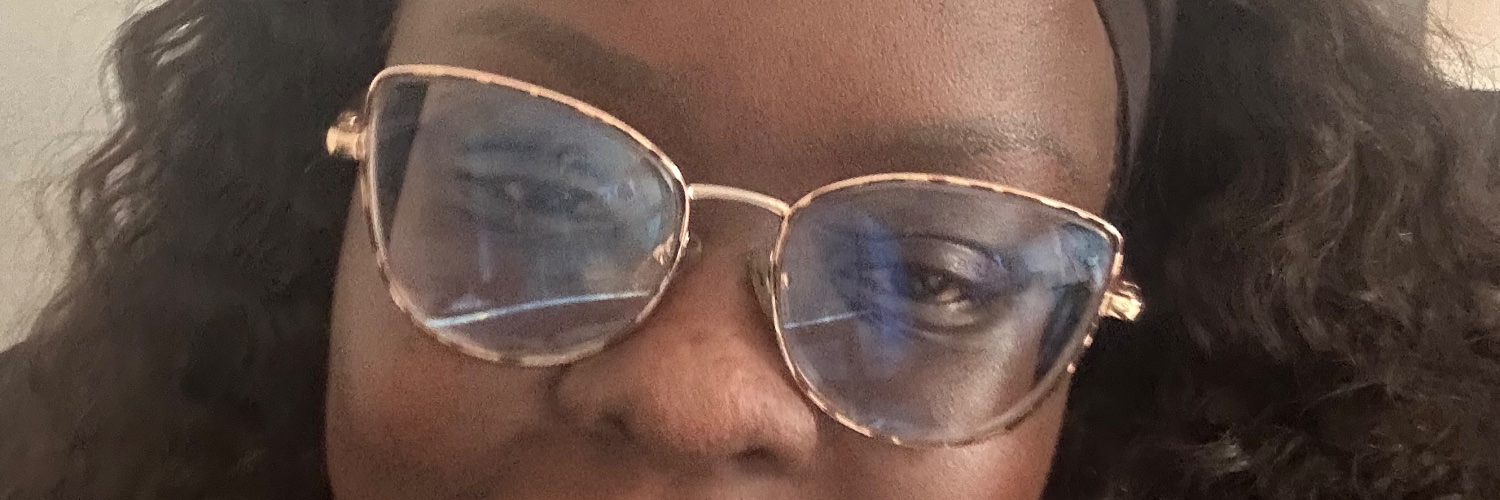 QompheeVannessa's profile banner image