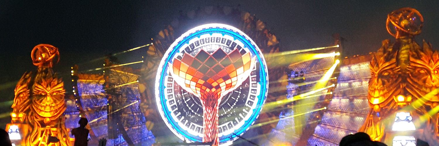 TARGET_1000's profile banner image
