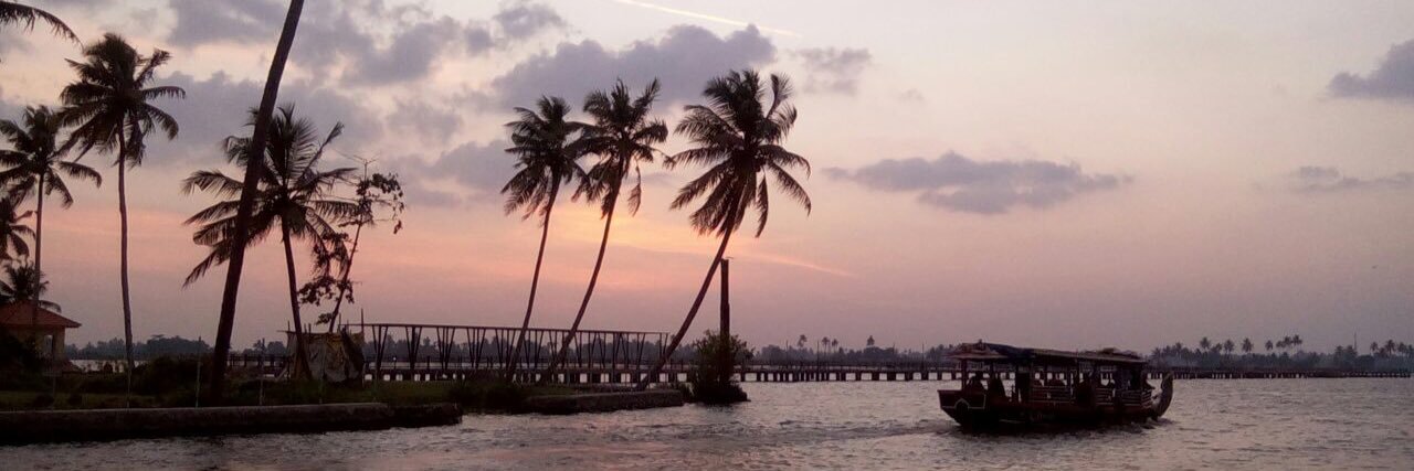 fab_aayushi's profile banner image