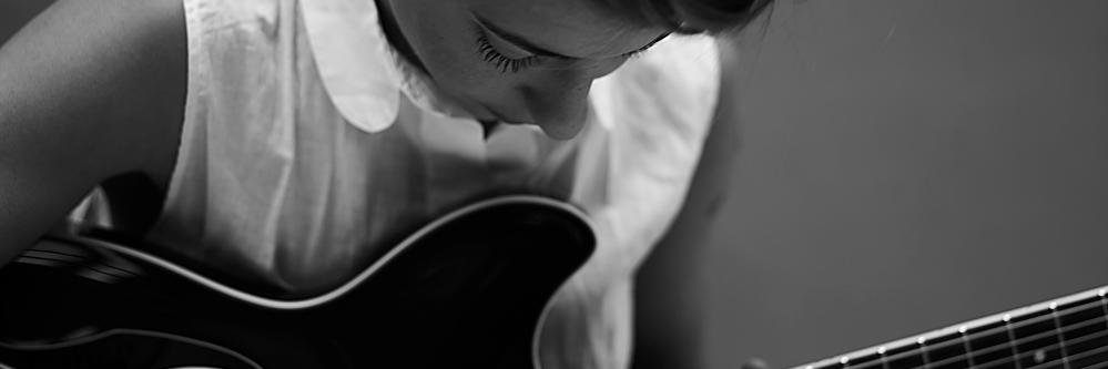 emiliegassin's profile banner image
