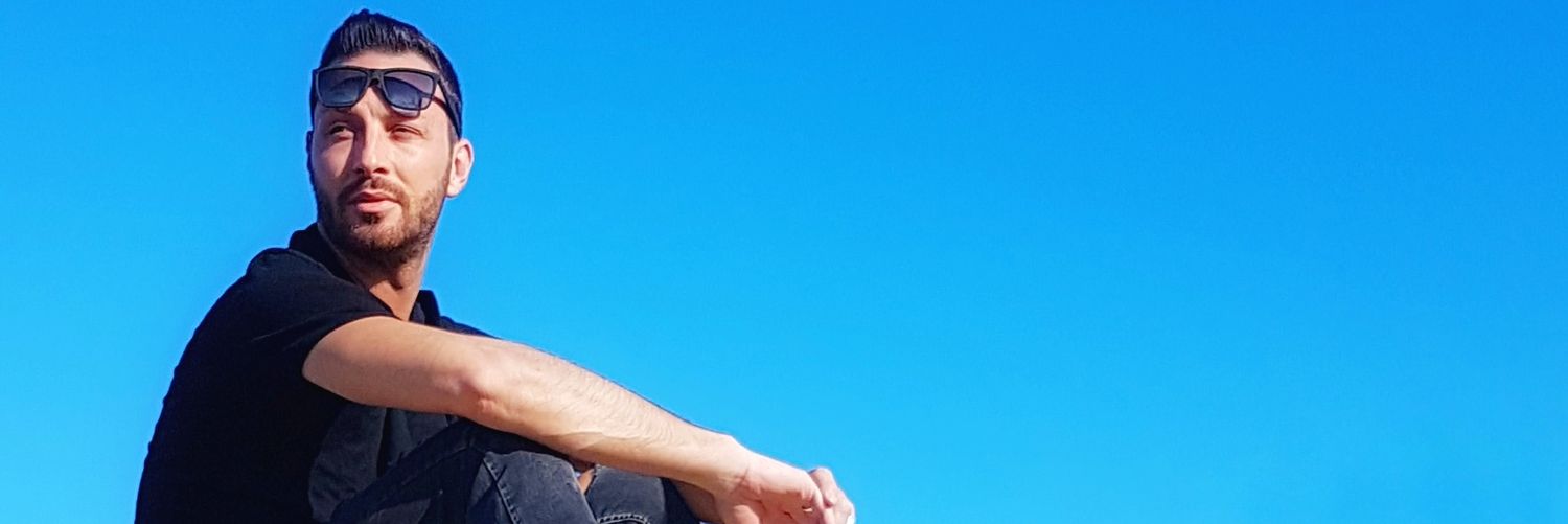 gianniurru's profile banner image