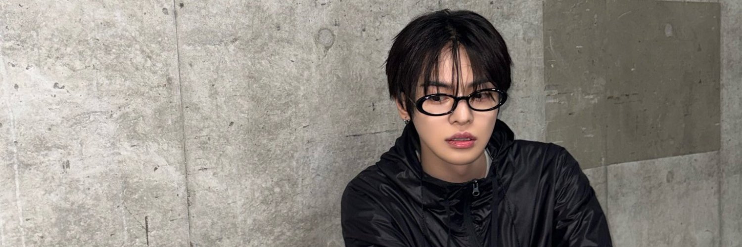 rio_jjang's profile banner image