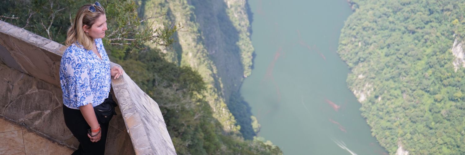 katiechands's profile banner image
