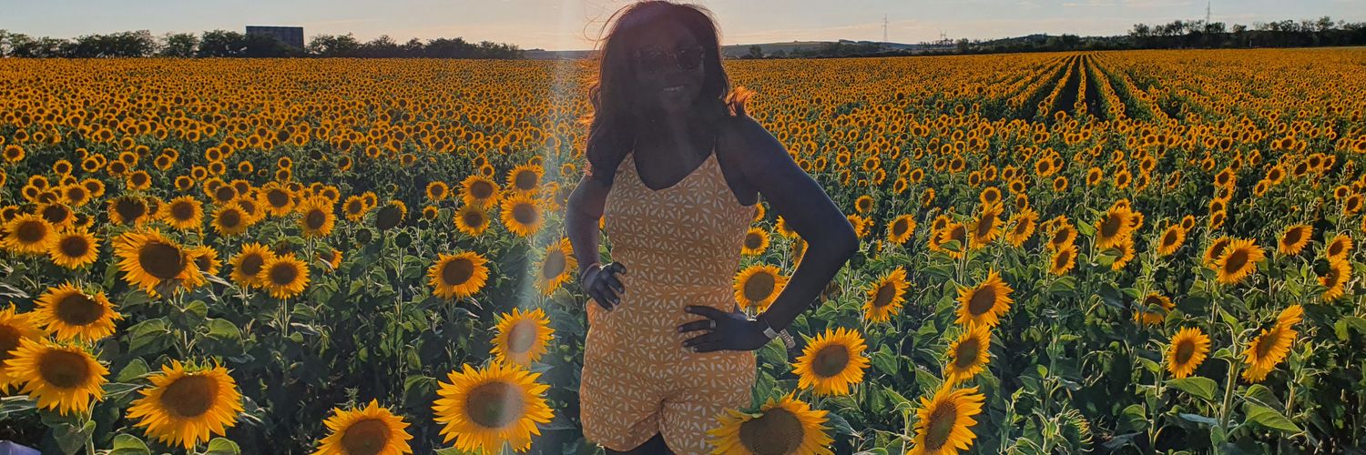 mizzayo's profile banner image